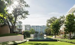 Фото 3 of the Communal Pool at Wan Vayla