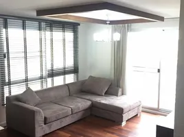 2 Bedroom Condo for rent at 49 Plus, Khlong Tan Nuea