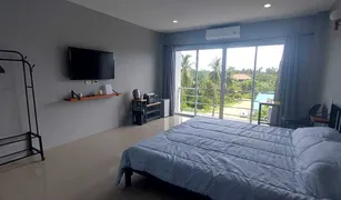 素叻 湄南海滩 4 卧室 酒店 售 