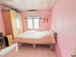 2 Schlafzimmer Reihenhaus zu verkaufen in Lat Lum Kaeo, Pathum Thani, Rahaeng, Lat Lum Kaeo