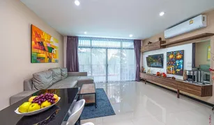 Кондо, 2 спальни на продажу в Раваи, Пхукет Nai Harn Beach Condo