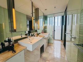 3 Bedroom Condo for sale at The Met, Thung Mahamek