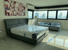 3 Bedroom Apartment for sale at Sathorn Gardens, Thung Mahamek, Sathon