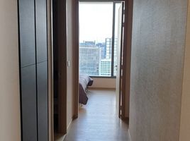 2 спален Кондо в аренду в The Esse Asoke, Khlong Toei Nuea, Щаттхана, Бангкок, Таиланд