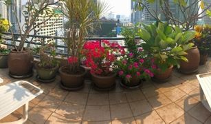 2 Bedrooms Condo for sale in Si Lom, Bangkok Pearl Garden