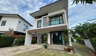 3 Bedrooms House for sale in Nam Phrae, Chiang Mai Nawarat Village