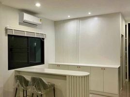 3 Bedroom Villa for rent at Centro Bangna, Bang Kaeo