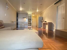 1 Bedroom Condo for rent at Master View Executive Place, Bang Lamphu Lang, Khlong San, Bangkok, Thailand