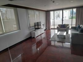 2 Schlafzimmer Appartement zu vermieten im Lake Green Condominium, Khlong Toei