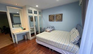 2 Bedrooms Condo for sale in Phra Khanong, Bangkok The Roof Garden Onnut