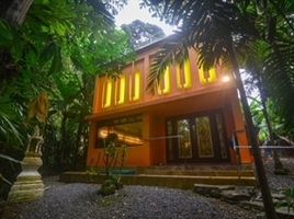 9 Bedroom Villa for sale in Siko Market, Kathu, Kathu