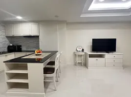 1 спален Кондо в аренду в M Towers, Khlong Tan Nuea