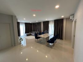 4 Schlafzimmer Villa zu vermieten im Centro Bangna, Bang Kaeo, Bang Phli, Samut Prakan