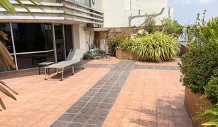 Пентхаус, 2 спальни на продажу в Khlong Toei Nuea, Бангкок Sukhumvit Suite