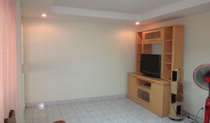 3 Bedrooms Townhouse for sale in Hua Thale, Nakhon Ratchasima Rung Arun Ville