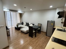 1 Schlafzimmer Appartement zu vermieten im The Alcove 49, Khlong Tan Nuea