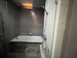 2 Bedroom Condo for rent at Villa Sikhara, Khlong Tan Nuea