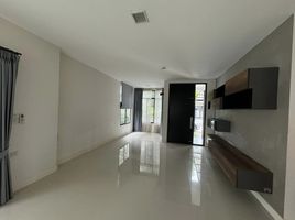 3 Bedroom House for rent at Mantana Srinakarin – Bangna, Bang Kaeo, Bang Phli, Samut Prakan