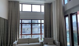 3 chambres Condominium a vendre à Lumphini, Bangkok The Crest Ruamrudee