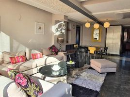 3 Bedroom Apartment for sale at BEL APPARTEMENT DE GRAND STANDING BIEN AGENCÉ EN 3 CHAMBRES ET SUPERBE TERRASSE AU CŒUR DU QUARTIER DE L'HIVERNAGE, Na Menara Gueliz, Marrakech, Marrakech Tensift Al Haouz