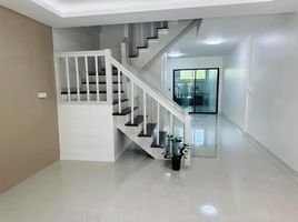 2 Bedroom Villa for sale in Lam Luk Ka, Pathum Thani, Khu Khot, Lam Luk Ka