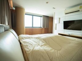 4 Schlafzimmer Wohnung zu vermieten im Royal River Place, Bang Phongphang