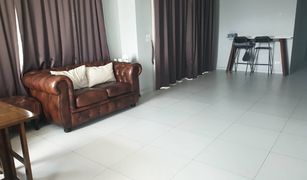 2 Bedrooms Condo for sale in Makkasan, Bangkok Manhattan Chidlom