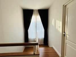 3 Schlafzimmer Haus zu verkaufen im Mantana Onnut-Wongwaen, Dokmai