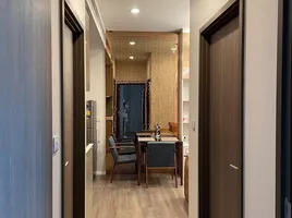 2 Schlafzimmer Appartement zu vermieten im Whizdom Essence, Bang Chak, Phra Khanong, Bangkok