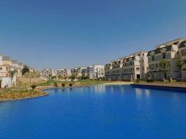 4 Bedroom Townhouse for sale at Mountain View Chill Out Park, Northern Expansions, 6 October City, Giza, Egypt