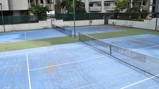 Фото 3 of the Tennis Court at SV City Rama 3