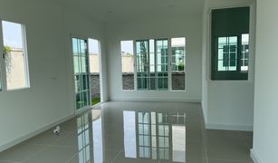 4 chambres Maison a vendre à Samrong Nuea, Samut Prakan Golden Neo Sukhumvit Lasalle