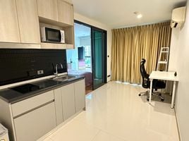 1 Schlafzimmer Wohnung zu verkaufen im Hue Sukhumvit, Bang Chak