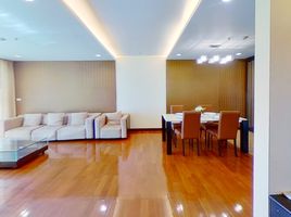 2 спален Кондо в аренду в Richmond Hills Residence Thonglor 25, Khlong Tan Nuea