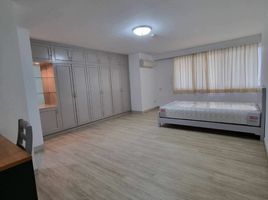 3 Schlafzimmer Appartement zu vermieten im Prompong Mansion, Khlong Tan Nuea, Watthana