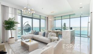 3 chambres Appartement a vendre à EMAAR Beachfront, Dubai Beach Vista