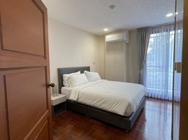 2 Schlafzimmer Penthouse zu vermieten im P.R. Home 3, Khlong Tan Nuea