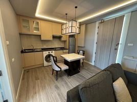 1 спален Кондо в аренду в UN Residence, Khlong Tan Nuea, Щаттхана, Бангкок