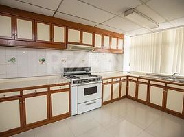 2 Bedroom Apartment for rent at PSJ. Penthouse, Khlong Toei