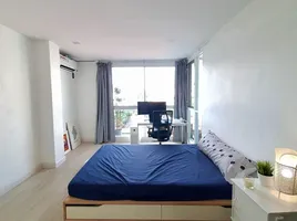 1 Schlafzimmer Appartement zu verkaufen im The Fah Aree, Sam Sen Nai