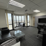 592 m² Office for rent at Sun Towers, Chomphon