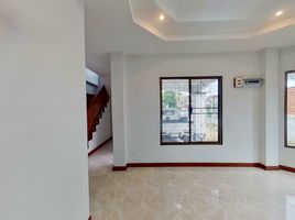 3 Bedroom House for sale at Inthara Chitchai Village, Talat Khwan