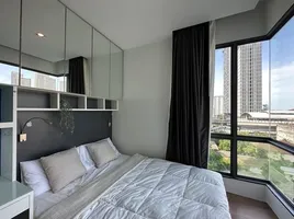 2 Schlafzimmer Wohnung zu verkaufen im The Room Sukhumvit 62, Bang Chak