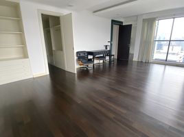 3 Bedroom Penthouse for rent at Somkid Gardens, Lumphini, Pathum Wan