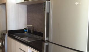 1 Bedroom Condo for sale in Sam Sen Nai, Bangkok Noble Reflex