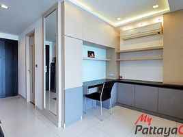 1 Schlafzimmer Appartement zu verkaufen im Wongamat Tower, Na Kluea, Pattaya, Chon Buri
