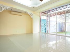 3 Bedroom House for sale at Baan Klang Muang Grand De Paris Ratchada, Wang Thonglang, Wang Thong Lang