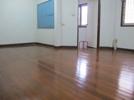 4 Schlafzimmer Reihenhaus zu vermieten in AsiaVillas, Khlong Chaokhun Sing, Wang Thong Lang, Bangkok, Thailand
