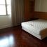 4 Schlafzimmer Appartement zu vermieten im Phirom Garden Residence, Khlong Tan Nuea, Watthana