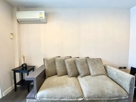 1 Schlafzimmer Appartement zu vermieten im The Crest Sukhumvit 49, Khlong Tan Nuea, Watthana, Bangkok, Thailand